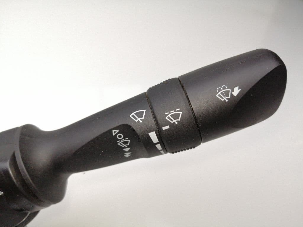 Mando multifuncion TOYOTA HILUX (GUN1) 3