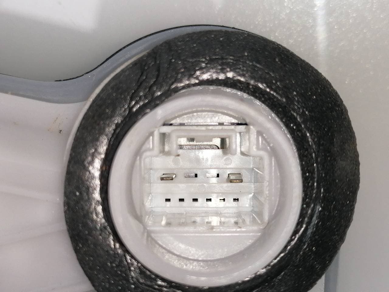 Cerradura puerta delantera derecha TOYOTA HILUX (GUN1) 3