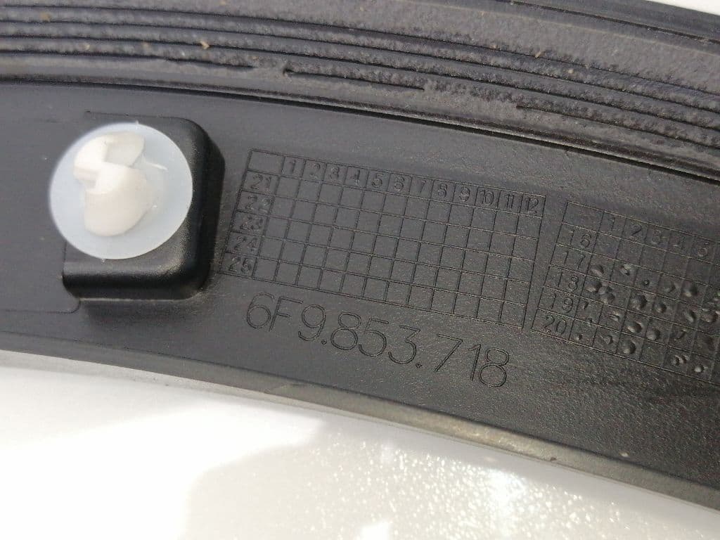 Aletin delantero derecho SEAT ARONA 3