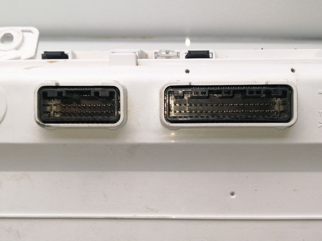 Cuadro instrumentos TOYOTA HILUX (GUN1) 5