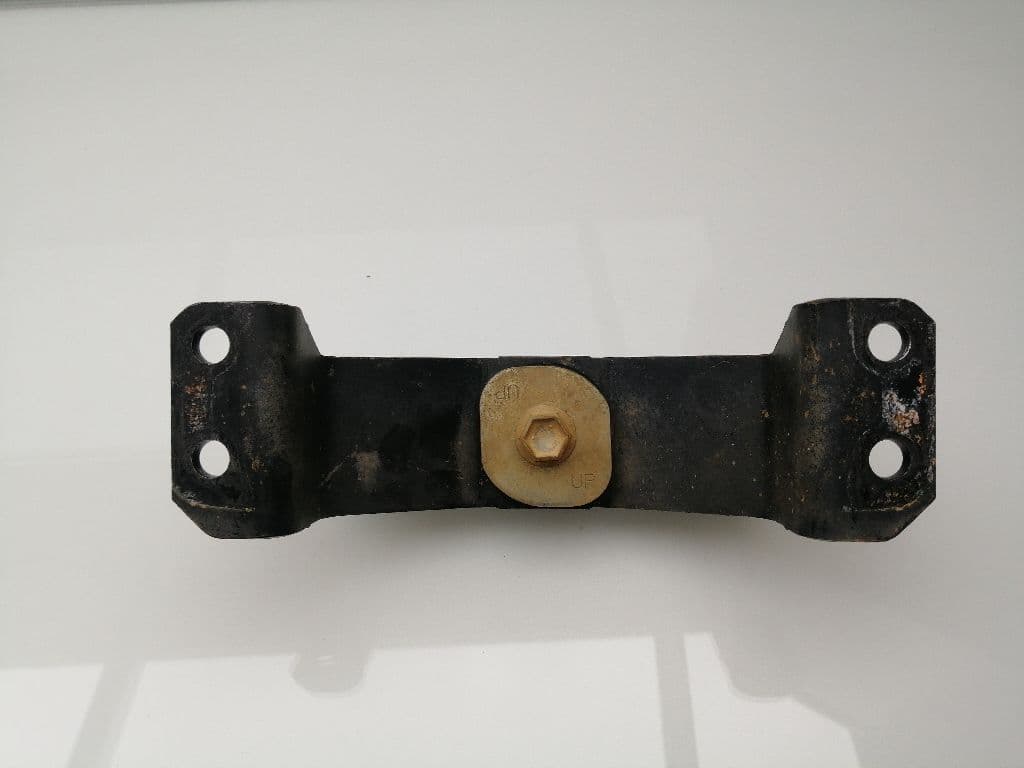 Soporte cambio TOYOTA HILUX (GUN1) 2