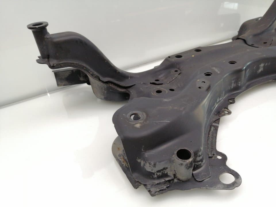 Puente delantero TOYOTA AURIS 4