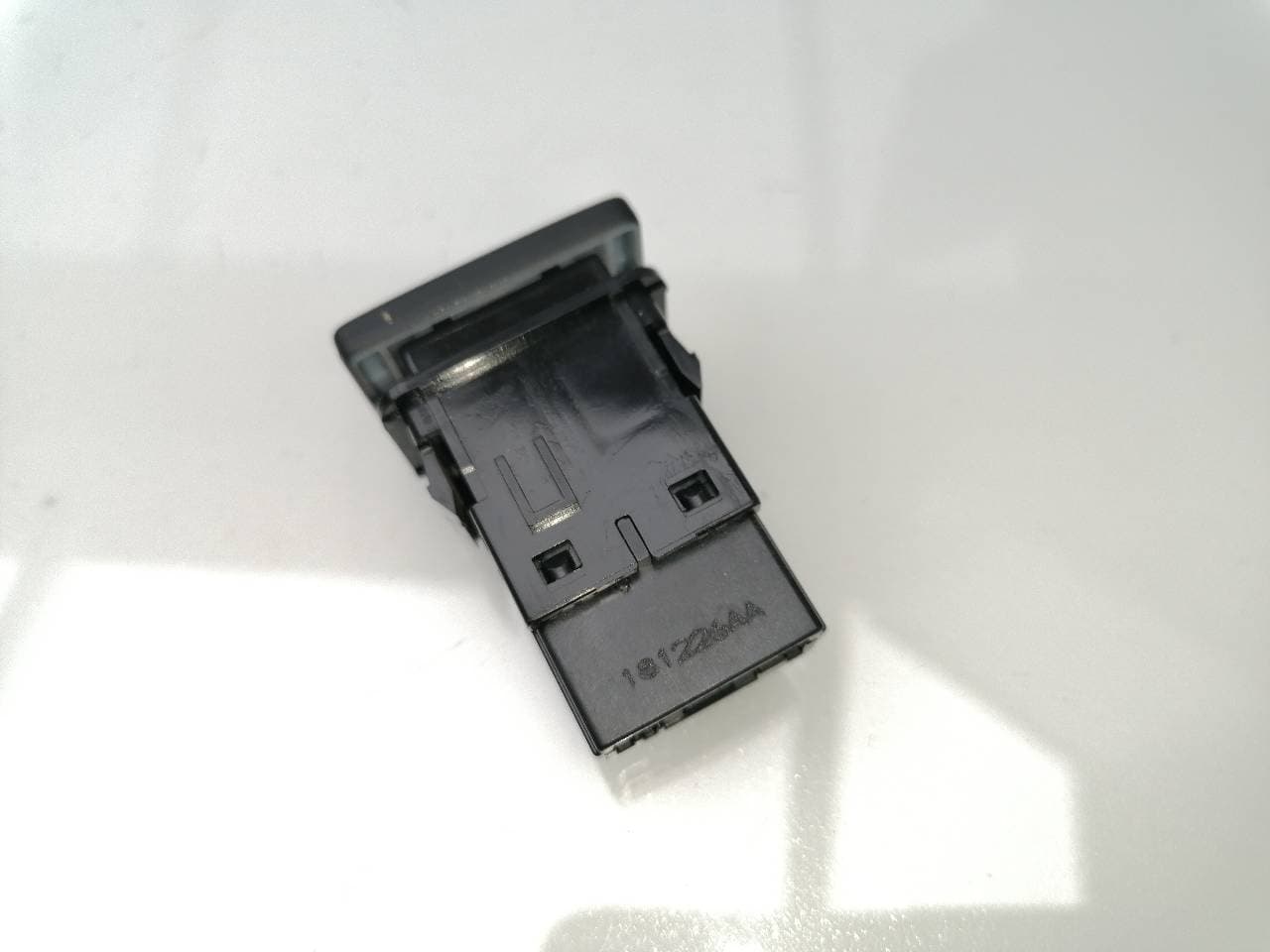 Interruptor TOYOTA HILUX (GUN1) 2