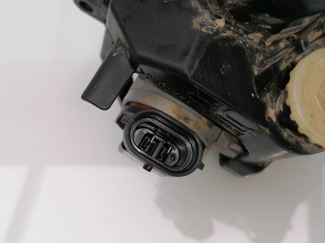 Faro antiniebla derecho TOYOTA HILUX (GUN1) 2