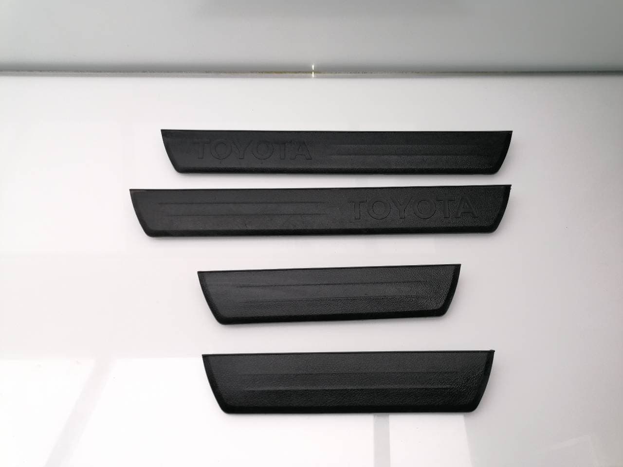 Plastico TOYOTA HILUX (GUN1) 5