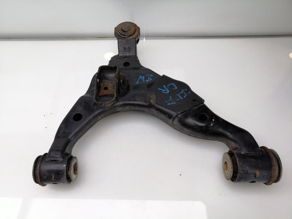 Brazo suspension inferior delantero derecho TOYOTA LAND CRUISER (J12) 2