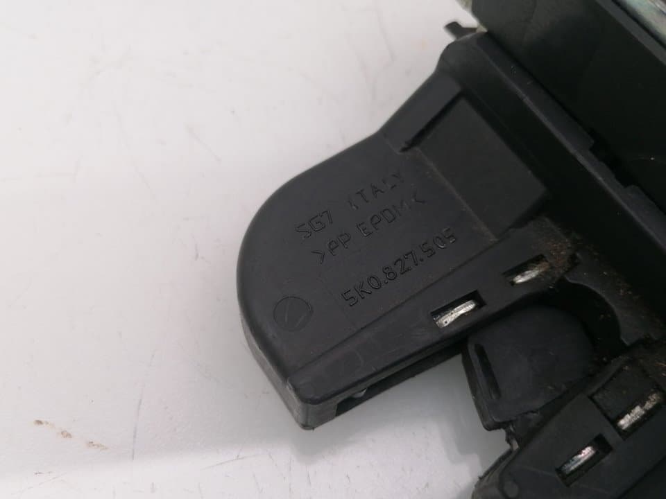 Cerradura maletero / porton VOLKSWAGEN GOLF VI (5K1) 3