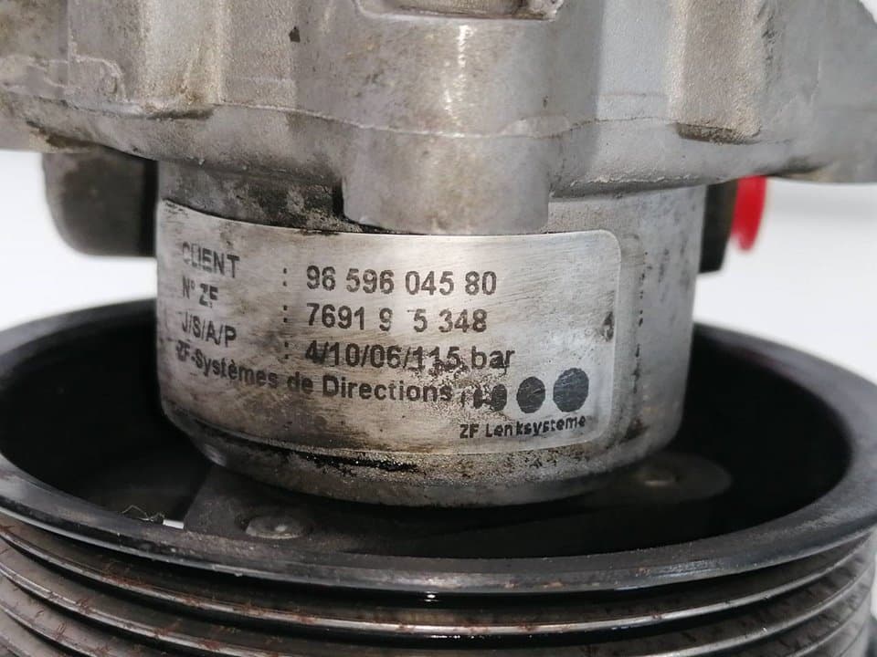 Bomba direccion PEUGEOT 607 (S1)