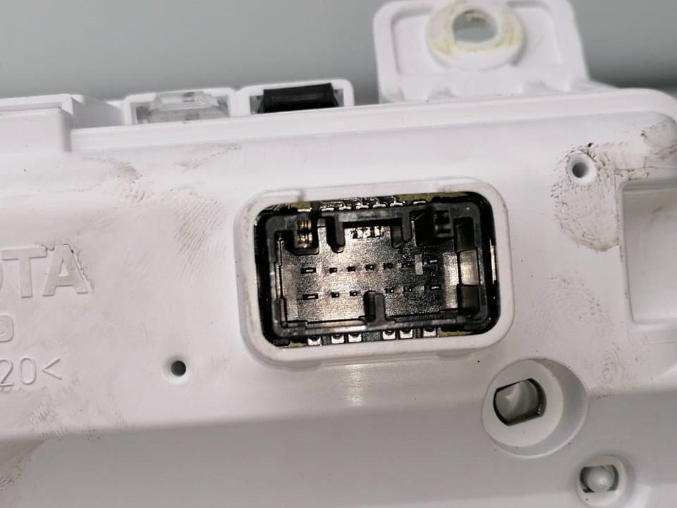 Cuadro instrumentos TOYOTA HILUX (GUN1) 4