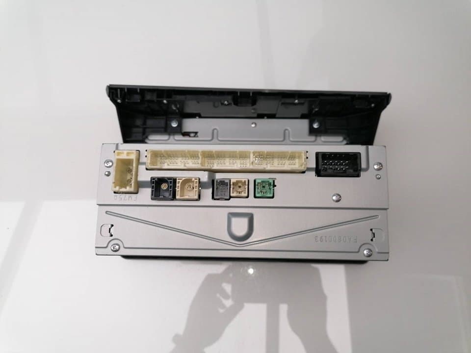 Sistema audio / radio cd TOYOTA HILUX (GUN1) 3