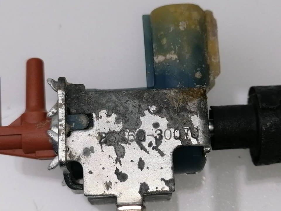 Valvula aire adicional TOYOTA HILUX (GUN1) 4