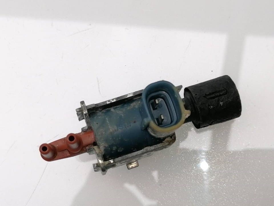 Valvula aire adicional TOYOTA HILUX (GUN1) 3