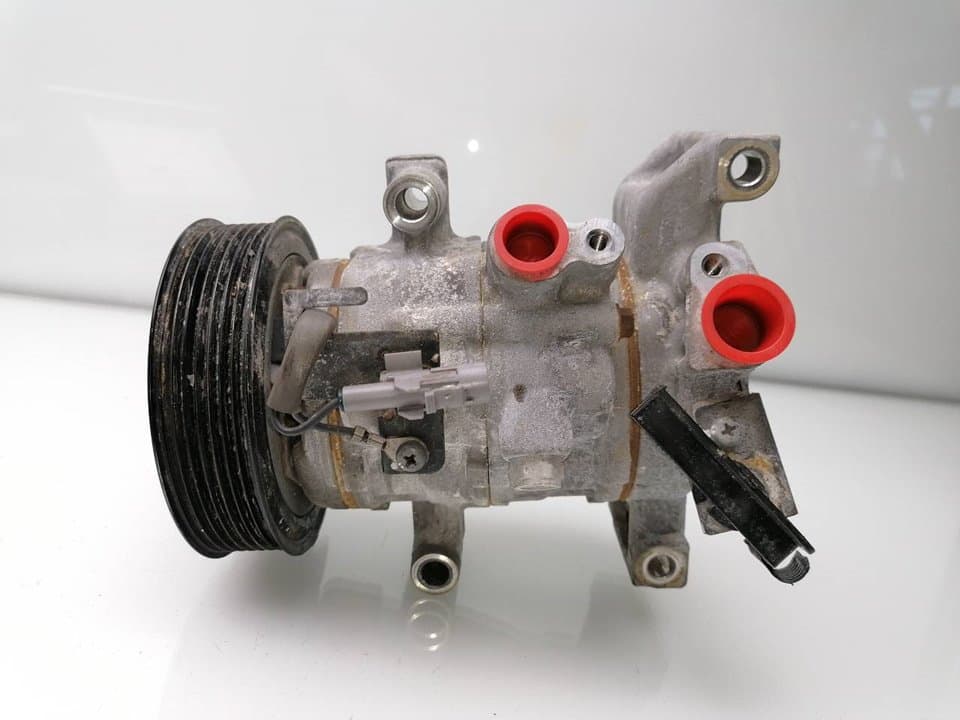 Recambio TOYOTA HILUX (GUN1) ref. 883100KE30
