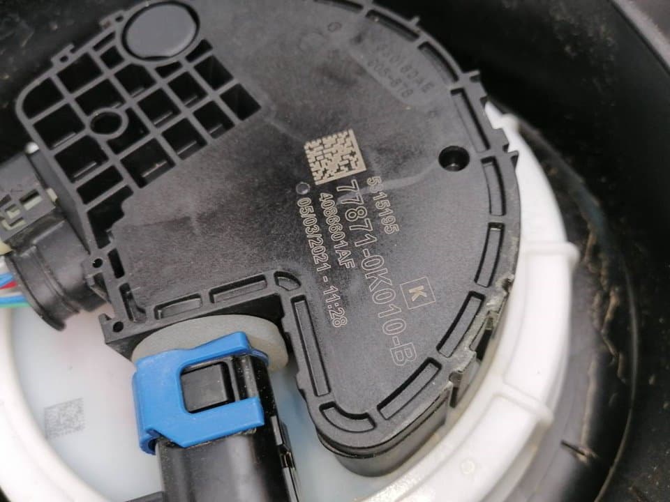 Deposito combustible TOYOTA HILUX (GUN1)