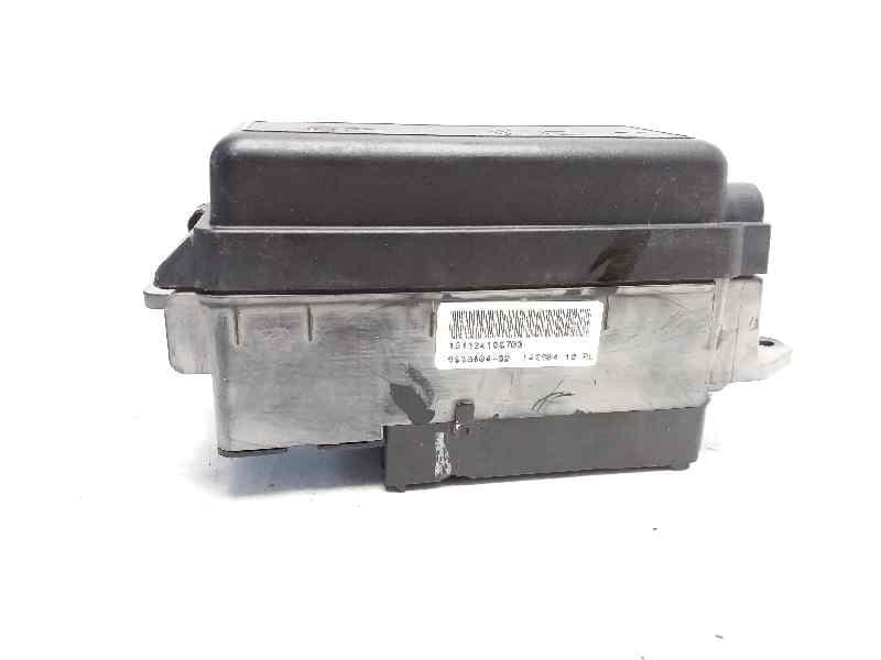 Caja reles / fusibles MINI COUPE (R58) 3
