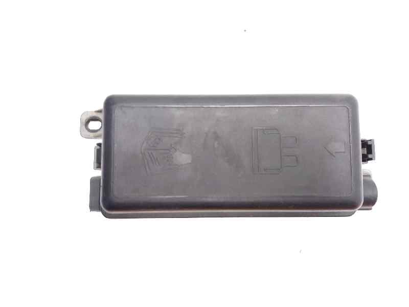 Caja reles / fusibles MINI COUPE (R58)