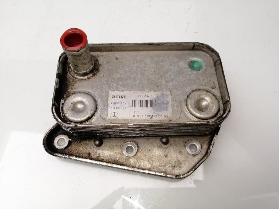 Radiador aceite MERCEDES-BENZ VITO (W638) CAJA CERRADA 3