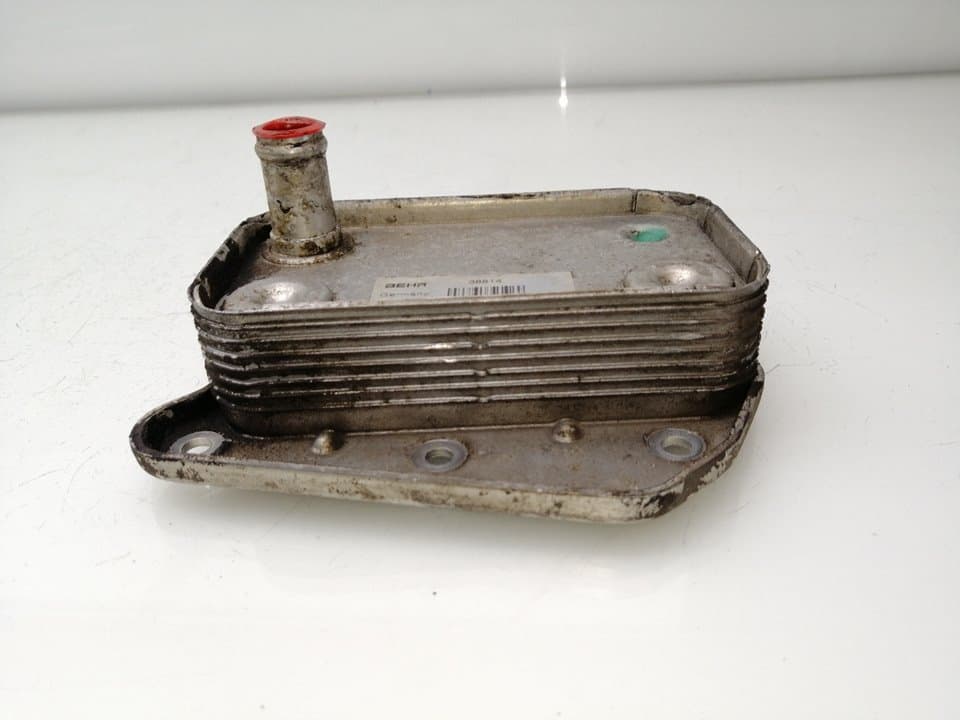 Radiador aceite MERCEDES-BENZ VITO (W638) CAJA CERRADA