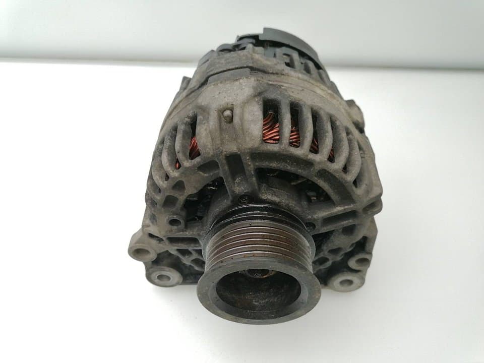 Alternador NISSAN CABSTAR E 4
