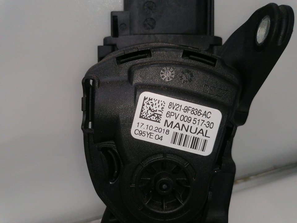 Pedal acelerador FORD TRANSIT COURIER
