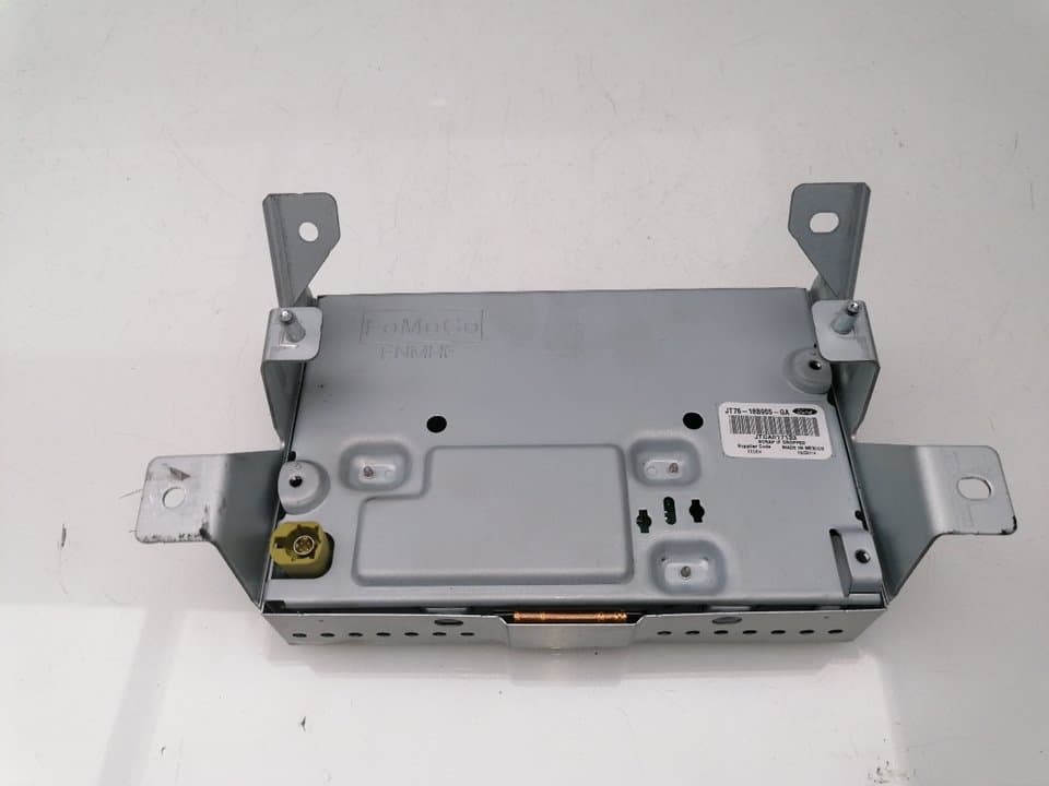 Pantalla multifuncion FORD TRANSIT COURIER 4