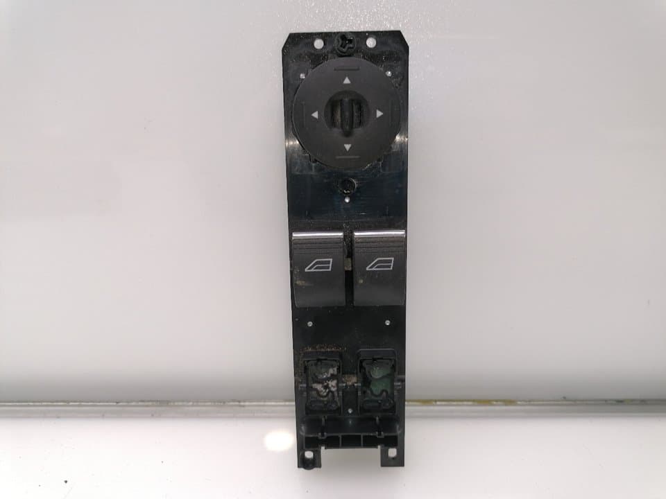 Mando elevalunas delantero izquierdo FORD TRANSIT COURIER 3