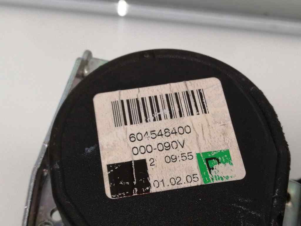 Cinturon seguridad trasero derecho VOLKSWAGEN GOLF V BERLINA (1K1) 2