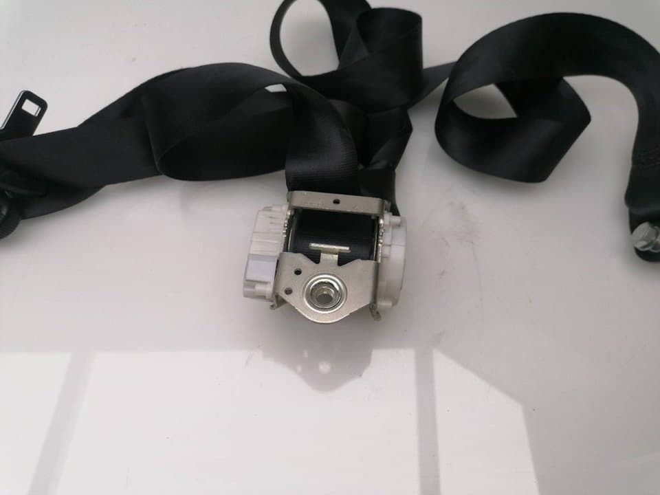 Cinturon seguridad delantero derecho IVECO DAILY CHASIS 2