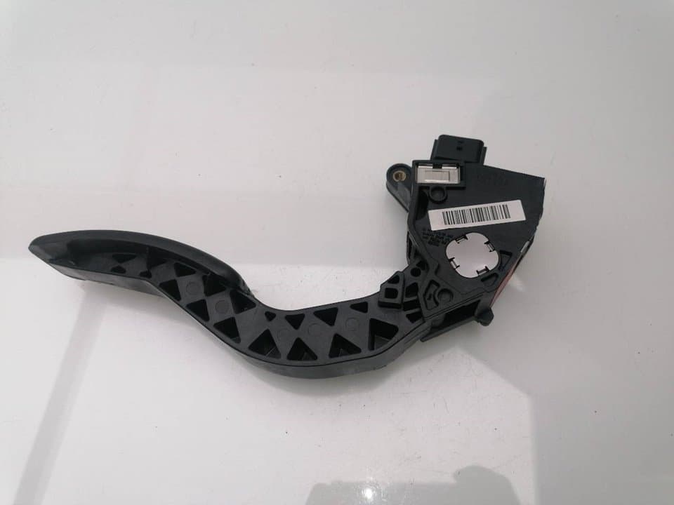 Pedal acelerador NISSAN NV300 CAMPER 2