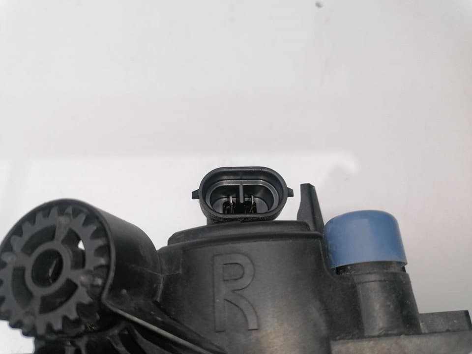 Faro antiniebla derecho NISSAN NV300 CAMPER 3
