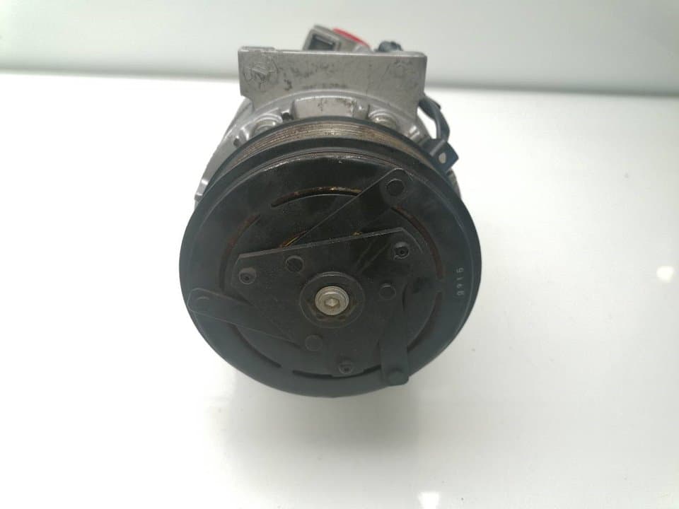 Recambio NISSAN NV300 CAMPER ref. 926001732R 2