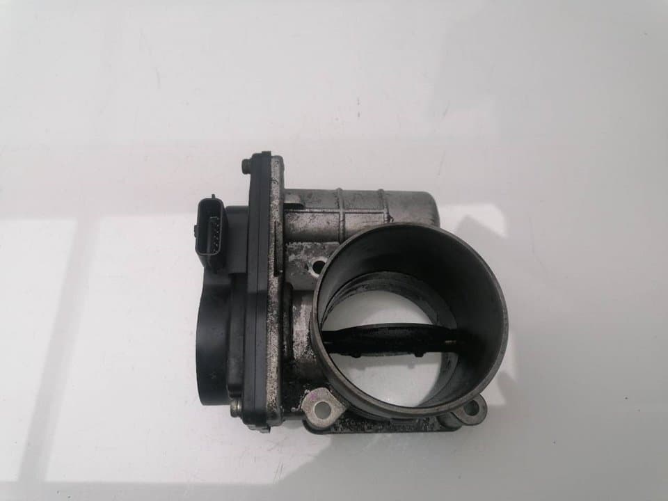 Caja mariposa ISUZU D-MAX 4