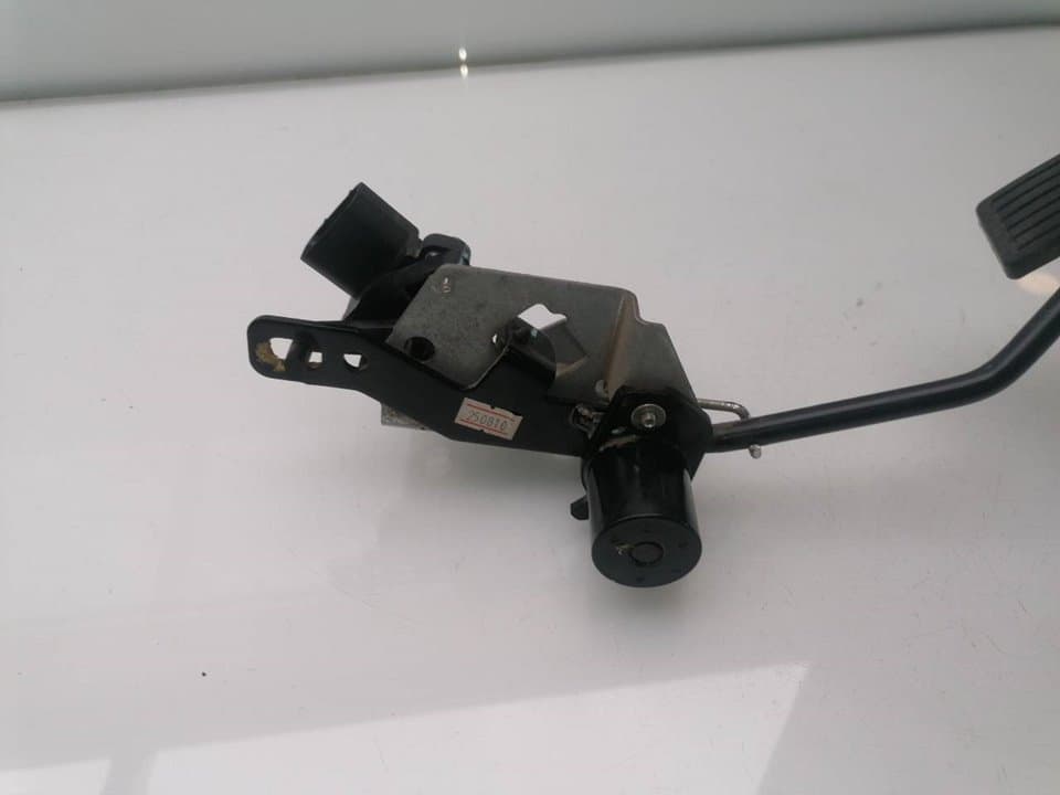 Pedal acelerador ISUZU D-MAX 3