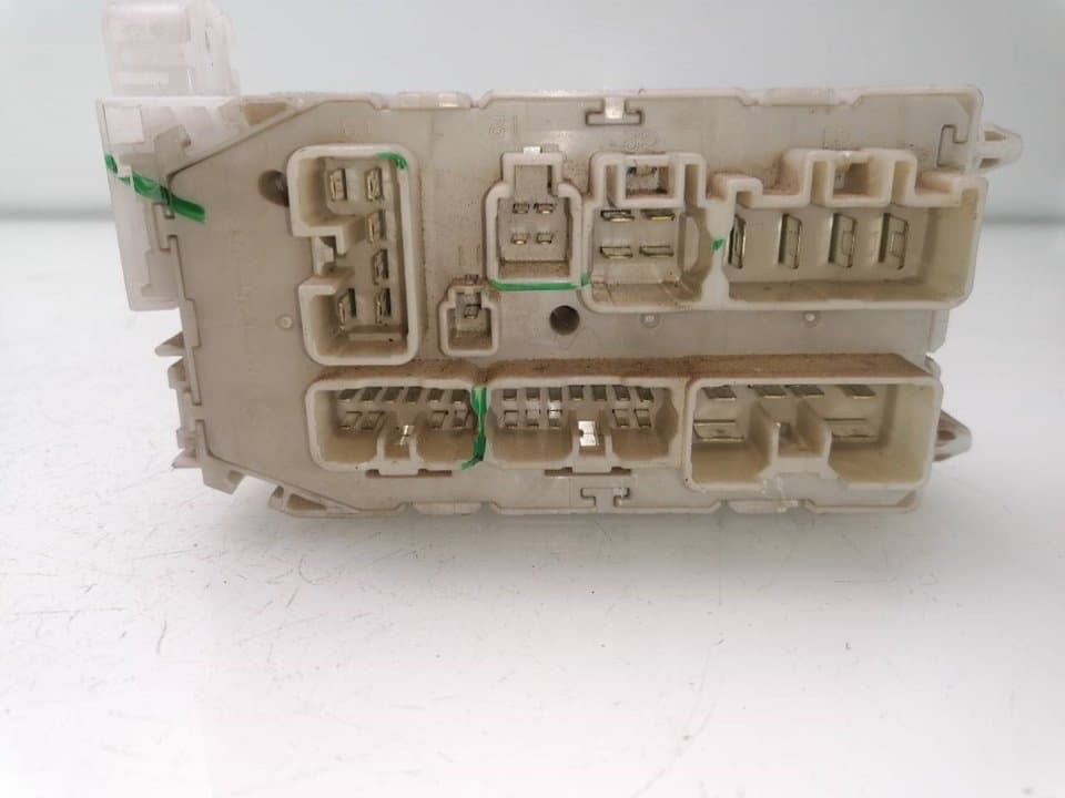 Caja reles / fusibles ISUZU D-MAX 4