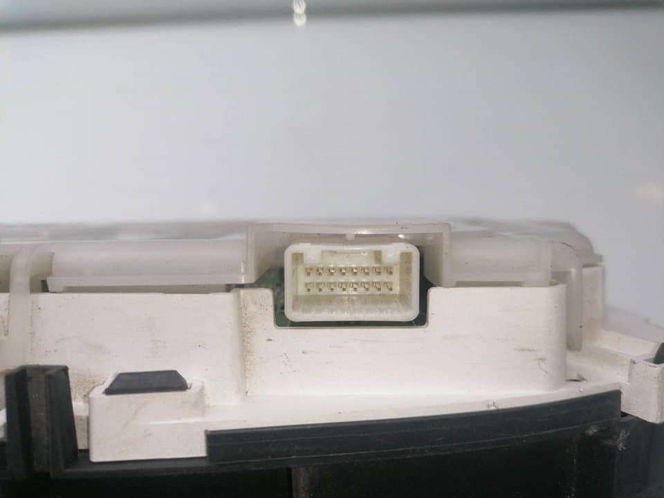 Cuadro instrumentos ISUZU D-MAX 4