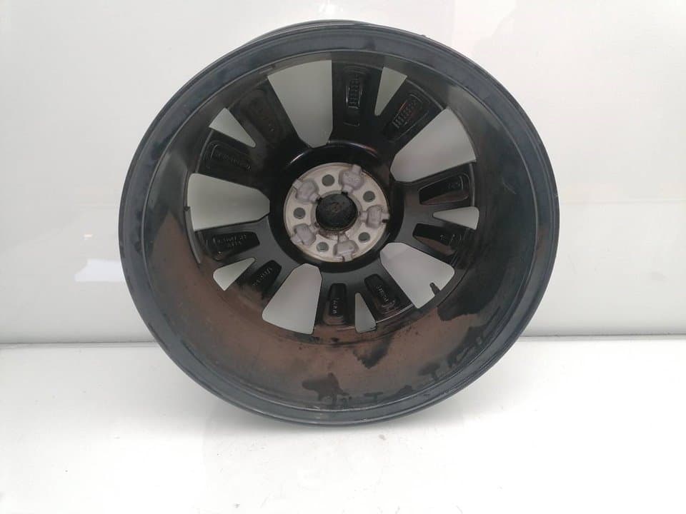 Llanta SEAT ARONA 4