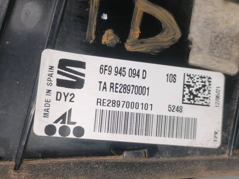 Piloto trasero derecho SEAT ARONA