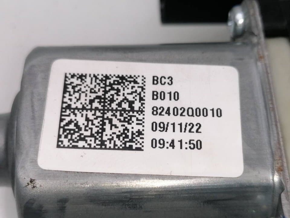 Motor elevalunas delantero derecho HYUNDAI BAYON