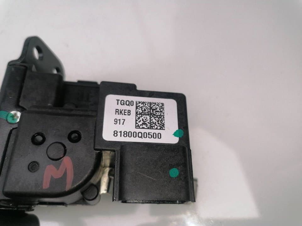 Cerradura maletero / porton HYUNDAI BAYON 4