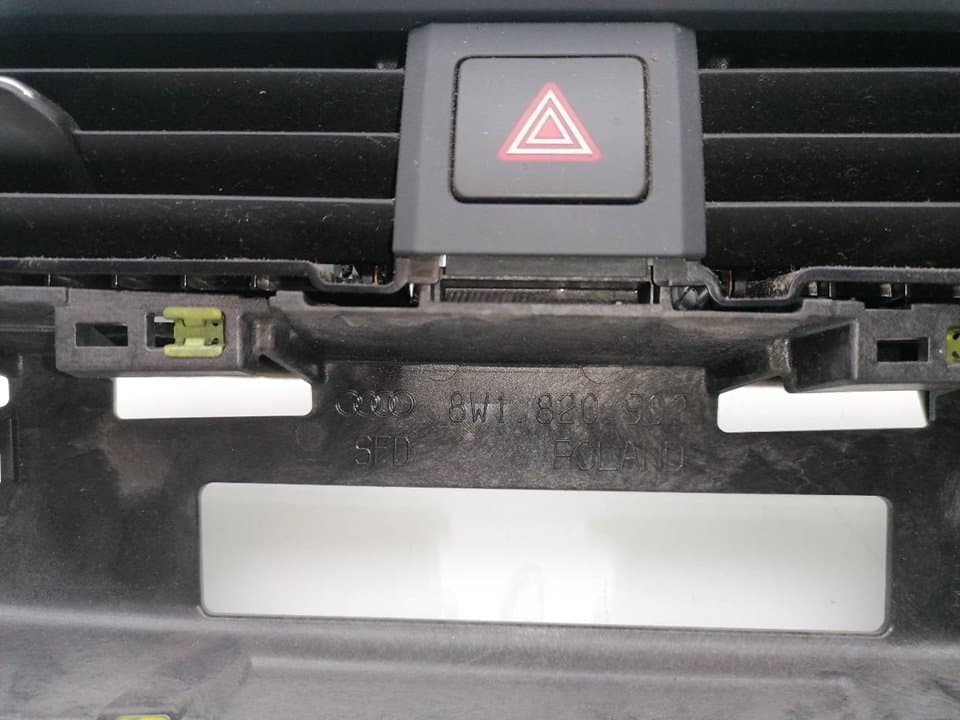 Recambio AUDI A4 AVANT (8W5) ref. 8W1820902E 4