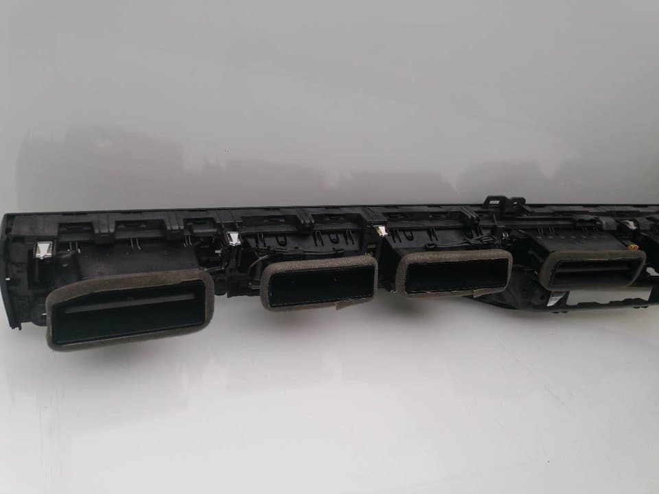 Recambio AUDI A4 AVANT (8W5) ref. 8W1820902E 2