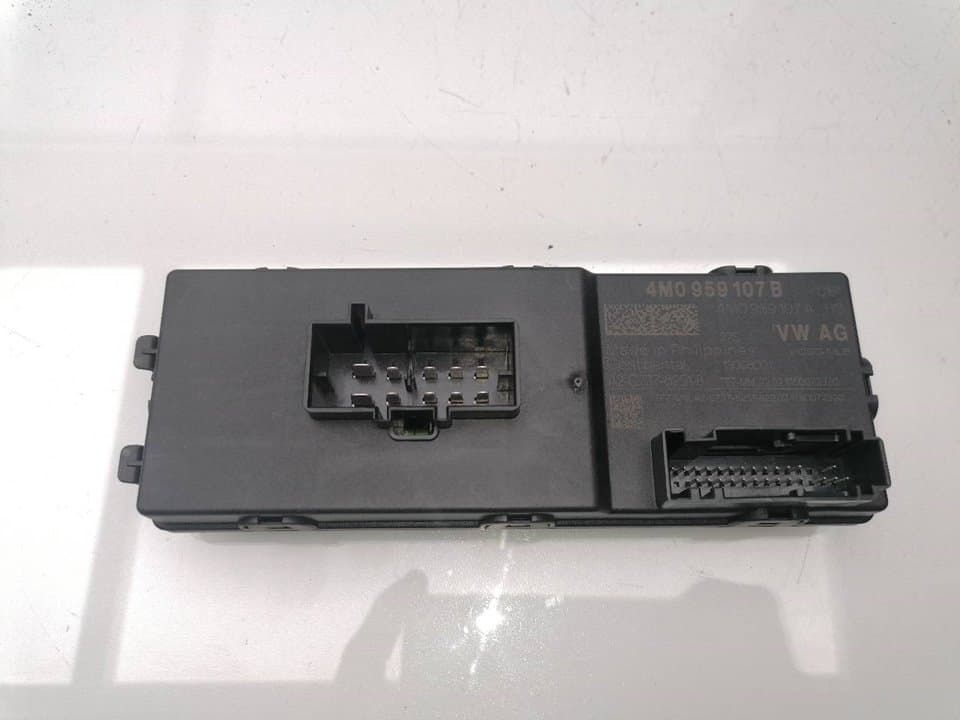 Modulo electronico AUDI A4 AVANT (8W5)