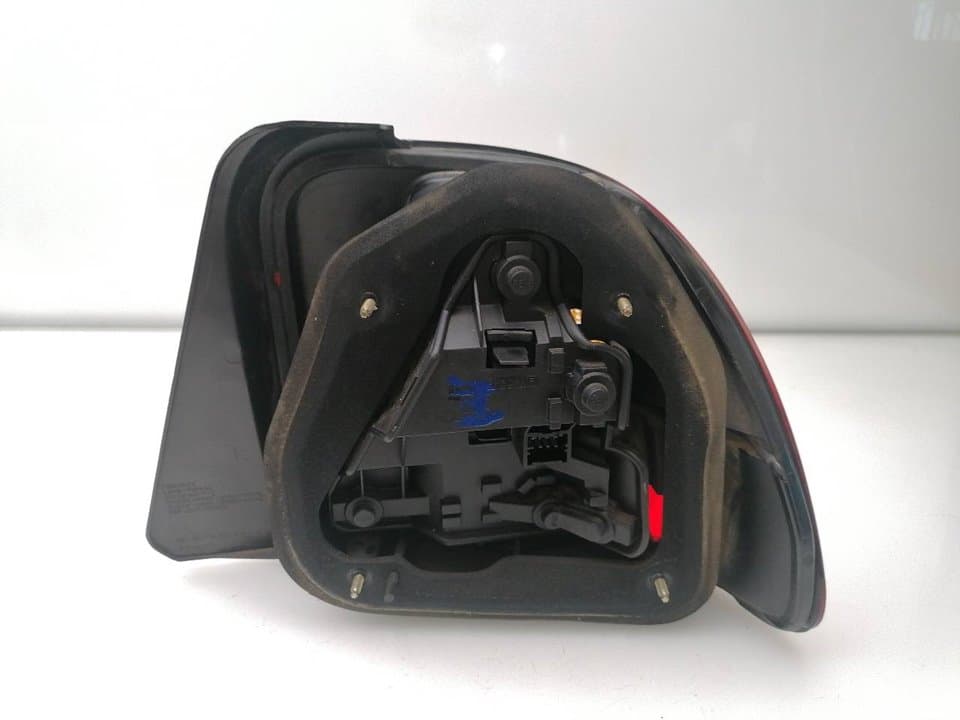 Piloto trasero izquierdo ROVER 400 II HATCHBACK (RT)