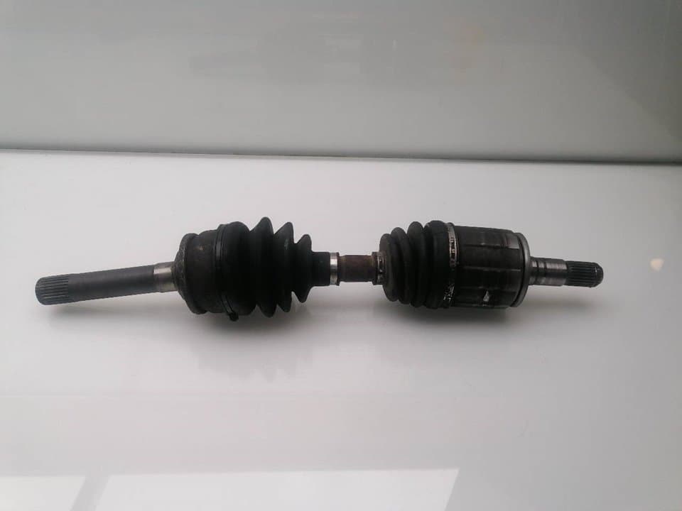 Transmision delantera izquierda HYUNDAI GALLOPER II (JK-01)