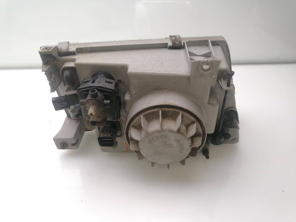 Faro izquierdo HYUNDAI GALLOPER II (JK-01)