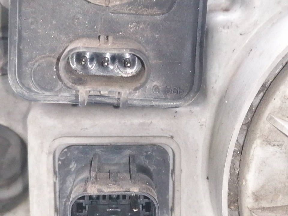 Faro izquierdo HYUNDAI GALLOPER II (JK-01) 3