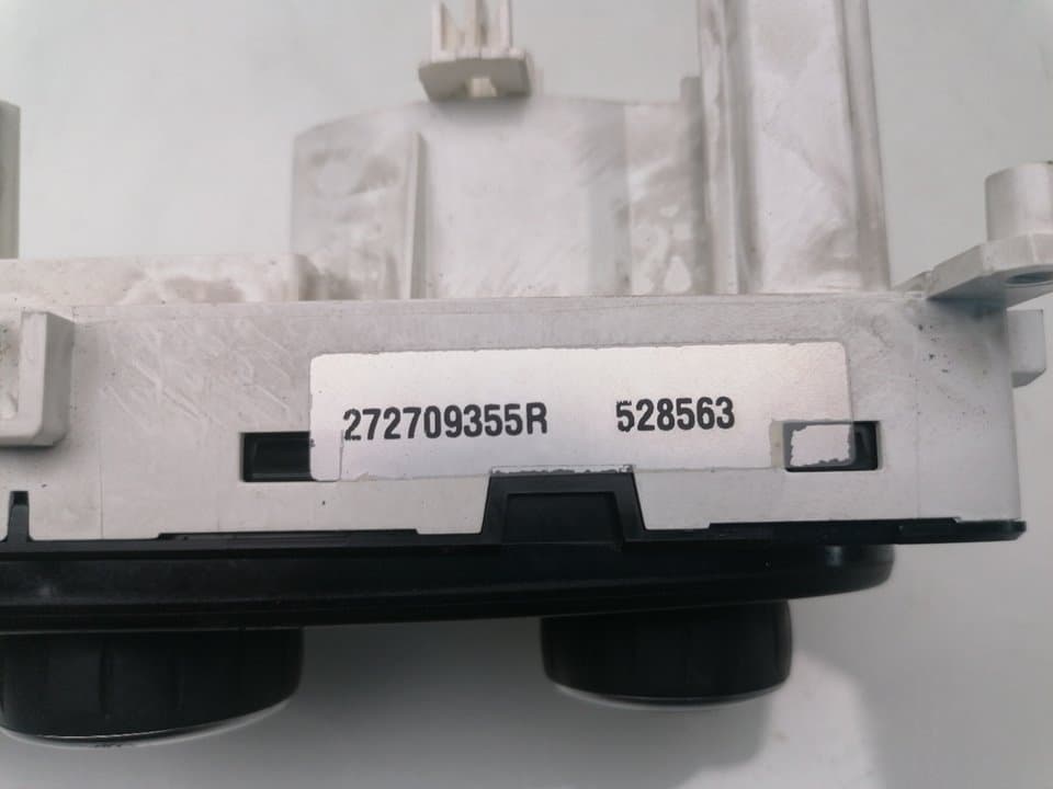 Recambio RENAULT CLIO IV ref. 272709355R 3