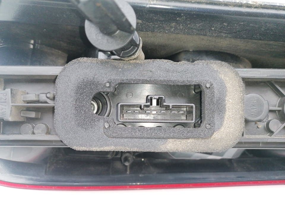 Piloto trasero izquierdo FORD C-MAX (CB3) 2