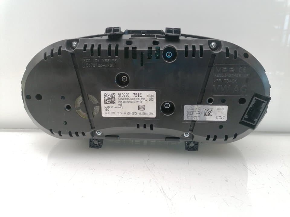 Cuadro instrumentos SEAT LEON (5F1)