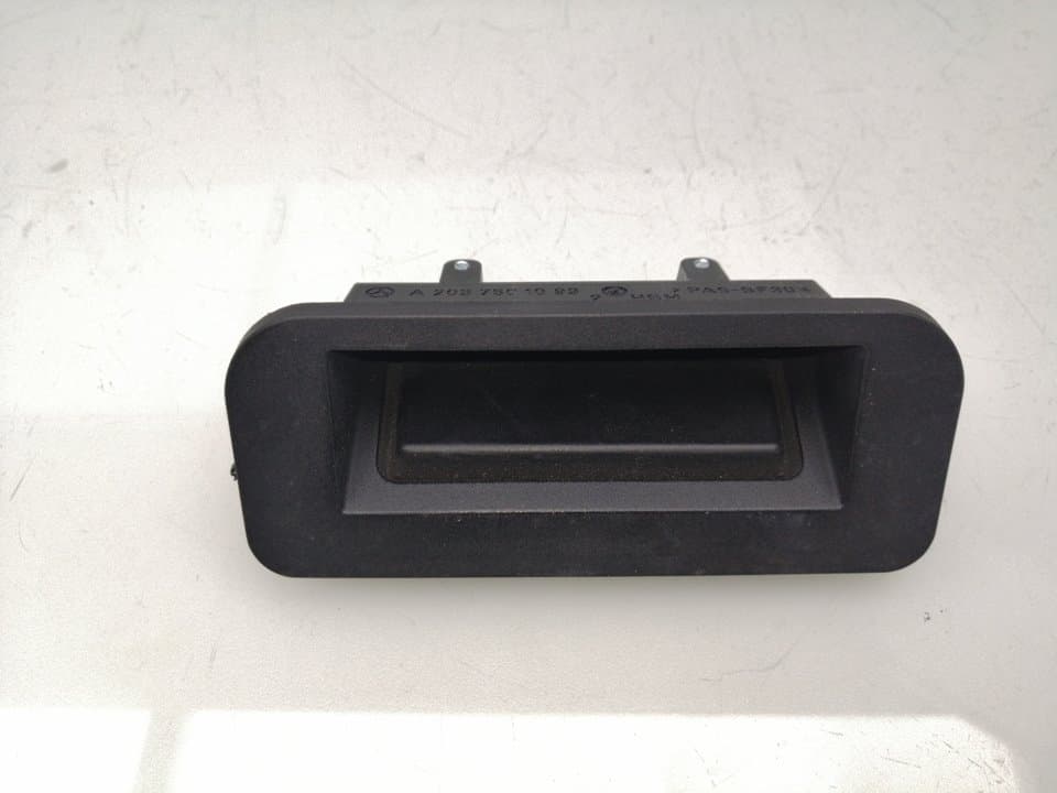 Maneta exterior porton MERCEDES-BENZ CLASE C (W203) BERLINA 4